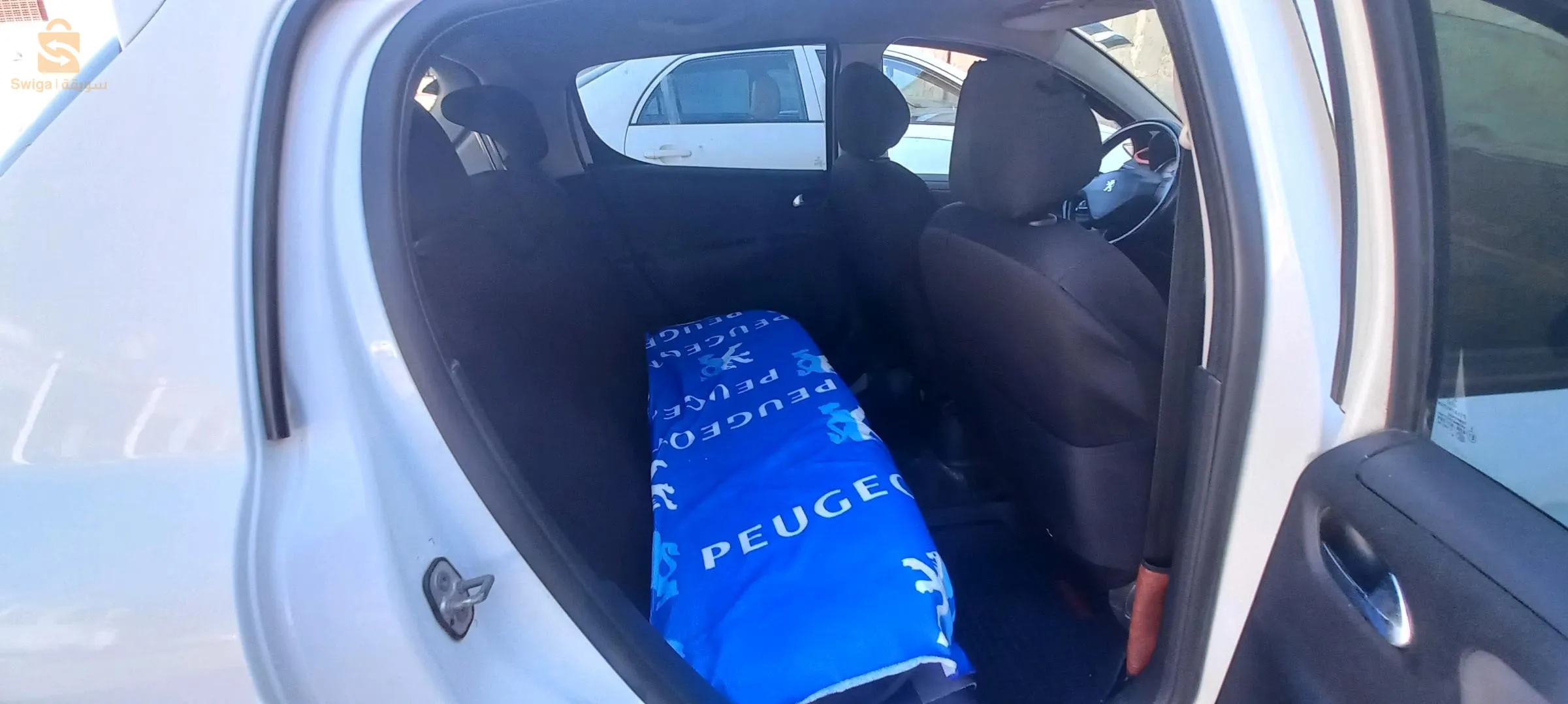 للبيع 1.4 vti sportium 95 ch 16v