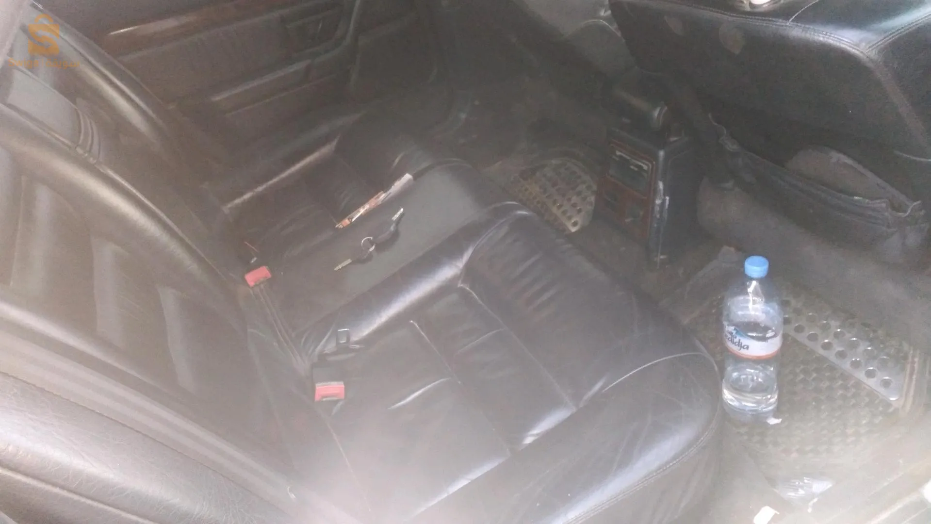 vitroenxm 2000
2.5td
marche bien.
défauts carrosserie capot, phare avant droit cassé, pare choc ayant perdu sa peinture