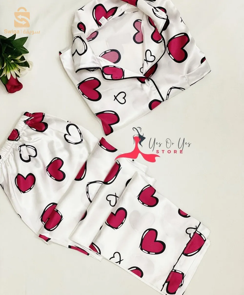 بيجامة ساتان قلب