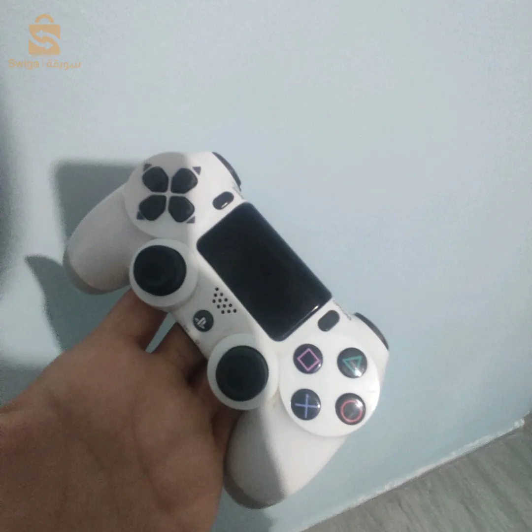 ps4 controller white