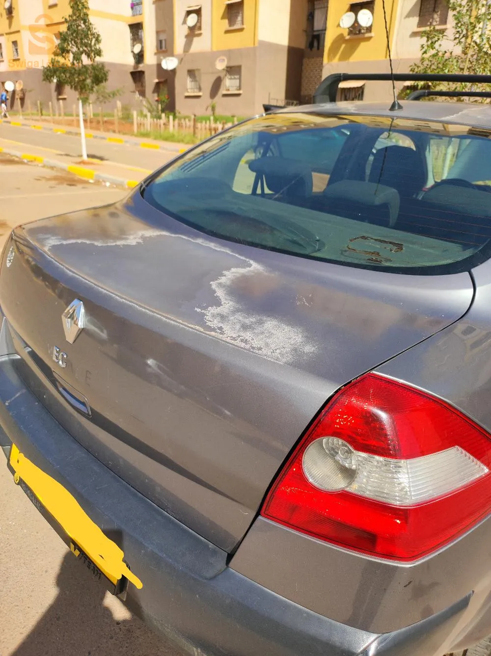 سيارة عاءلية