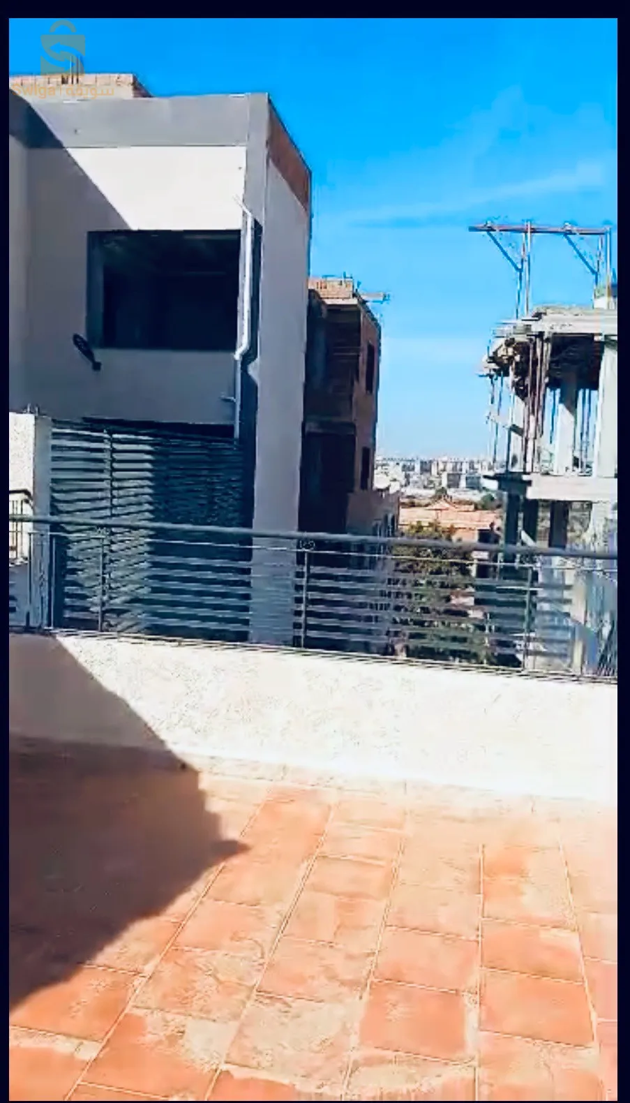 une très belle vélla de 120m à khrassia ville act dans l’indivision