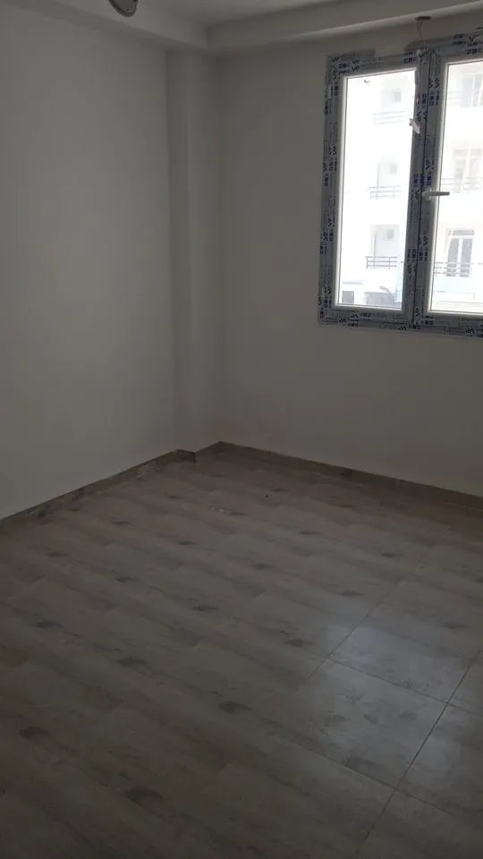 شقة للبيع F3 مطلة على بحر في بجاية ساكت