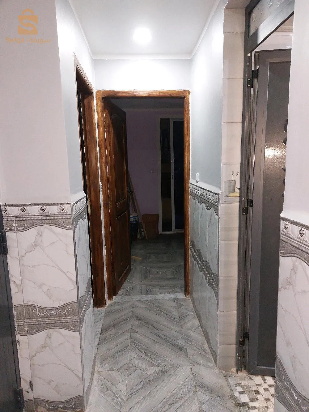 à vendre un appartement  au 2 étage avec acte individuel à rais hamidou esnouber
