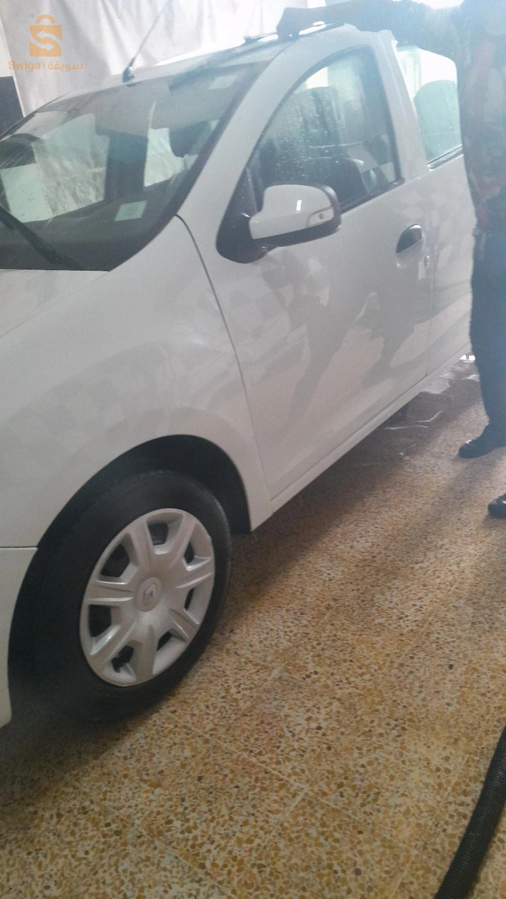 سيارة  الله يبارك  0698411029