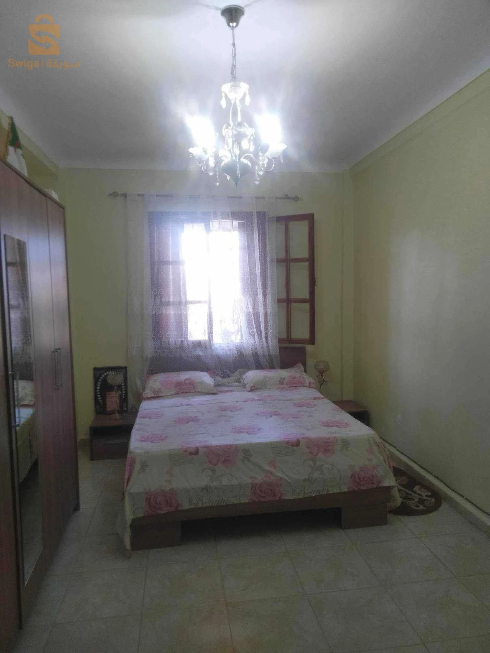 شقة سكنية للبيع 4 غرف مساحة 106 متر مربع طابق اول 
اقامة بدراني بلدية عين سلطان ولاية عين دفلى