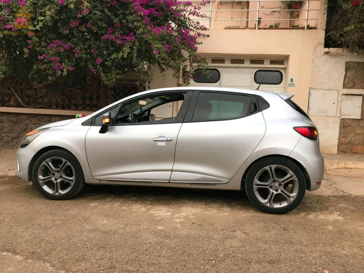 une belle voiture