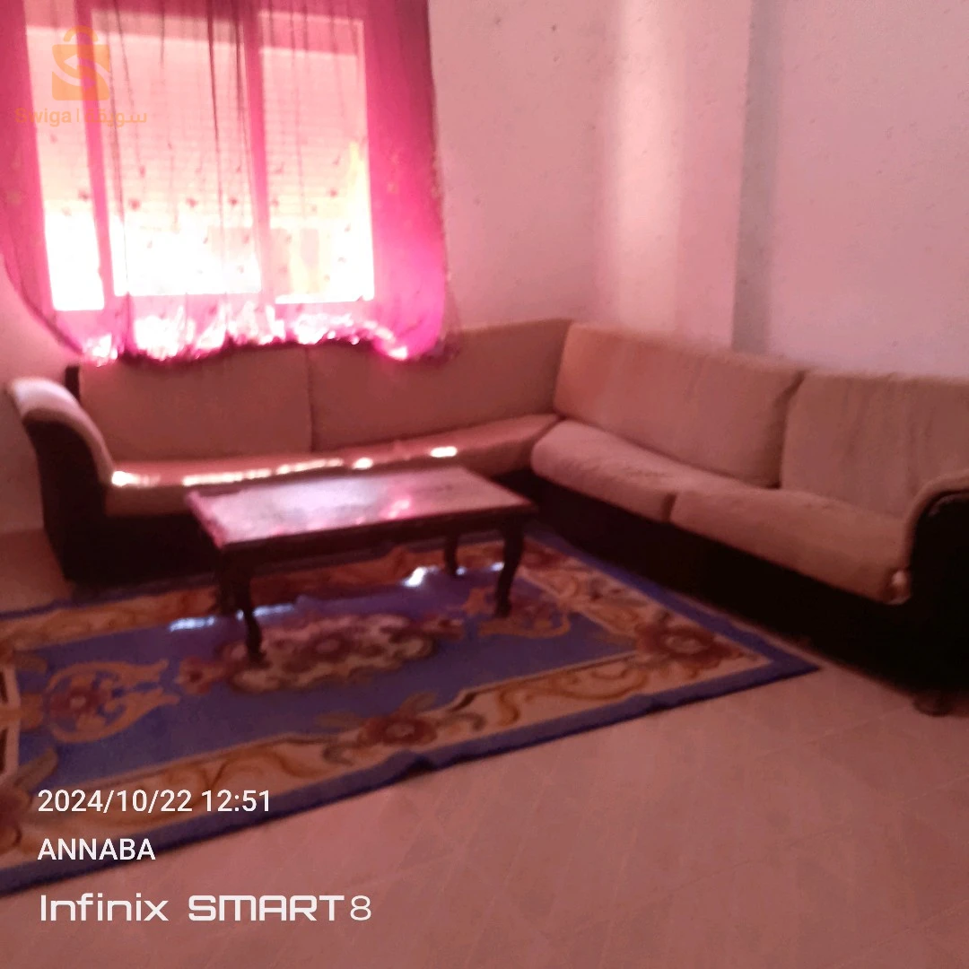 متوفر شقة صوصيال للبيع طابق ارضي. بحي سي مصطفى ولاية بومرداس