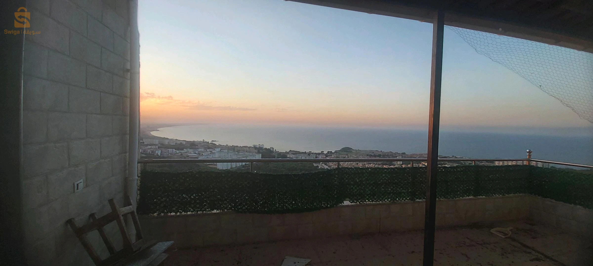 بيع دوبلاكس مطل على البحر