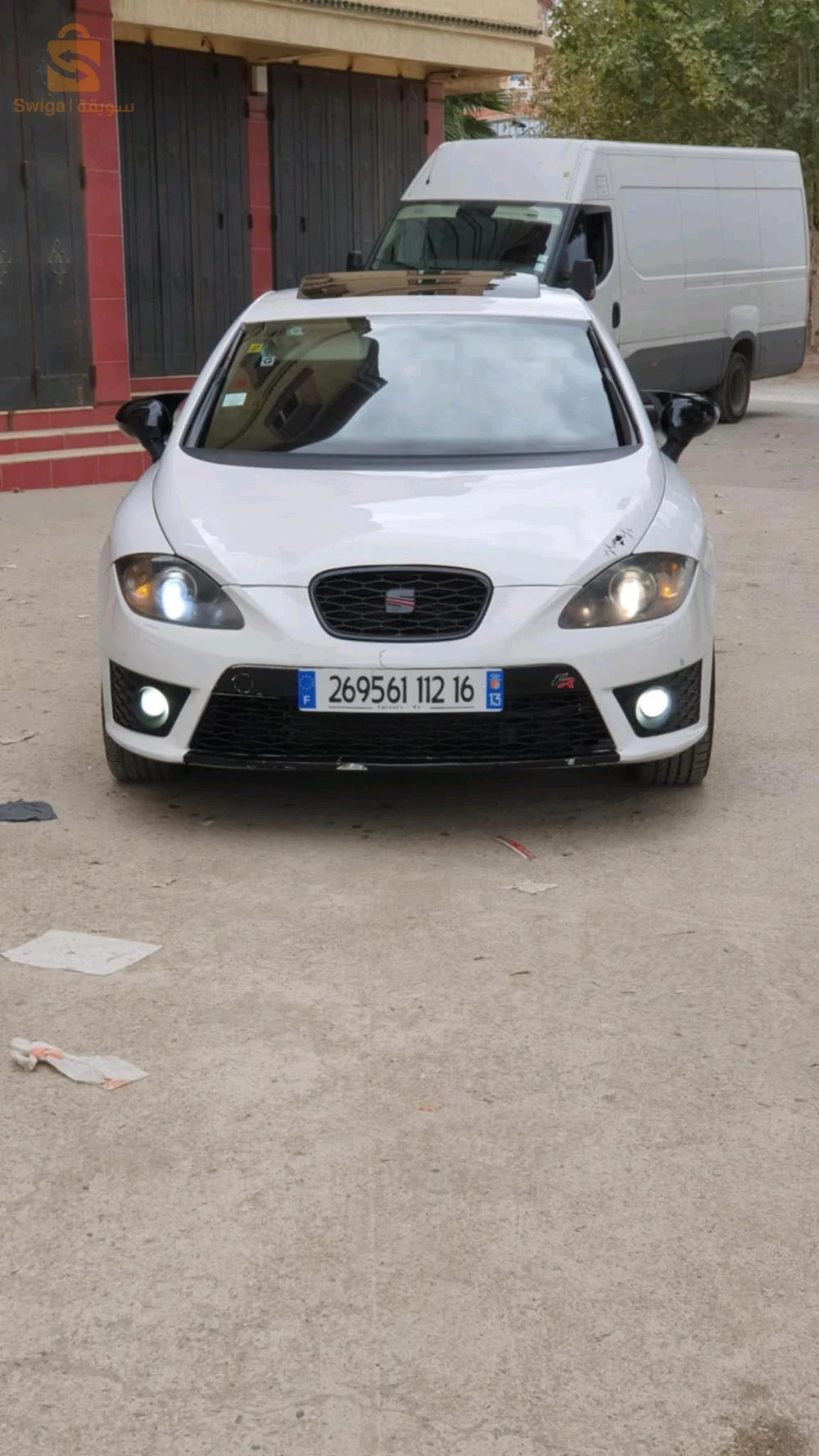 leon fr 
debriable 10/0
فيها بوات كأس او راكور فلباب لاريار
كولش فيها خدام