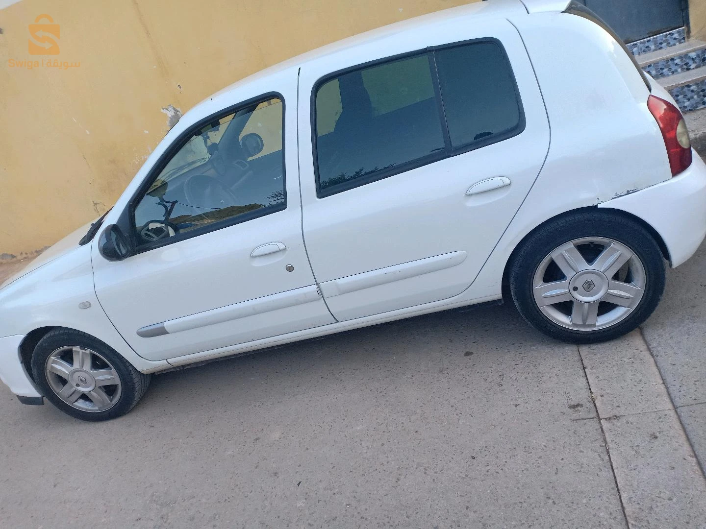 بيع سيارة ( كليو كومبيس )