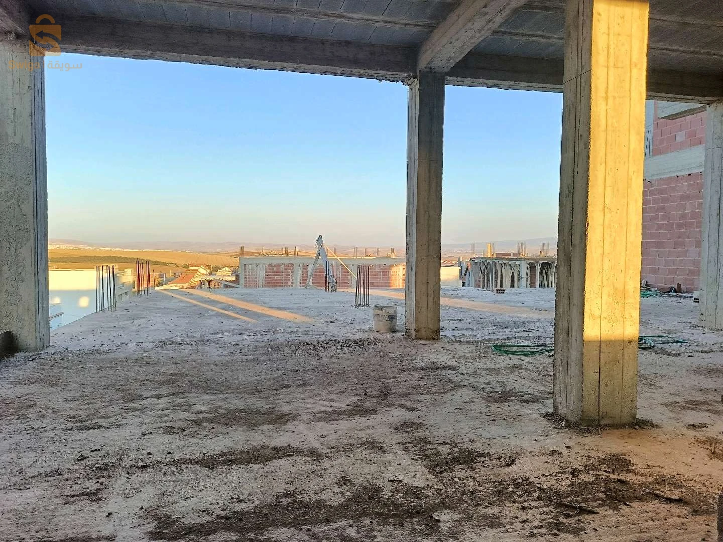 كاركاس للليع