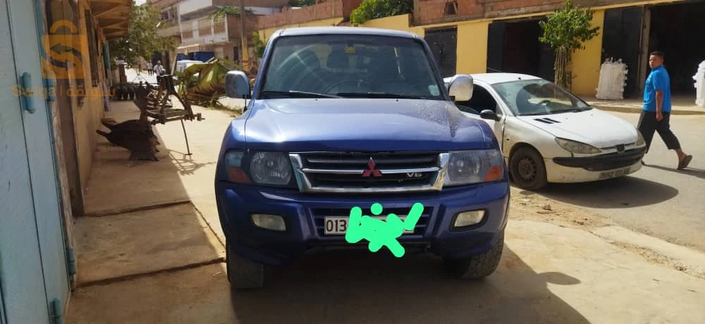 pajero V6 essence   2002