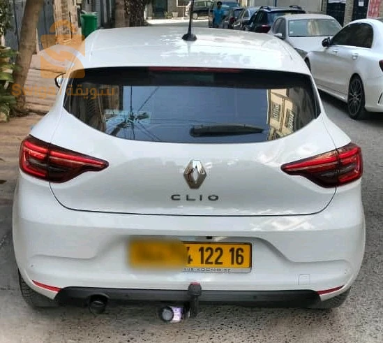 clio 5 business+ 1.0 tsi 90ch. boite 6 jante rs Line+ attelage