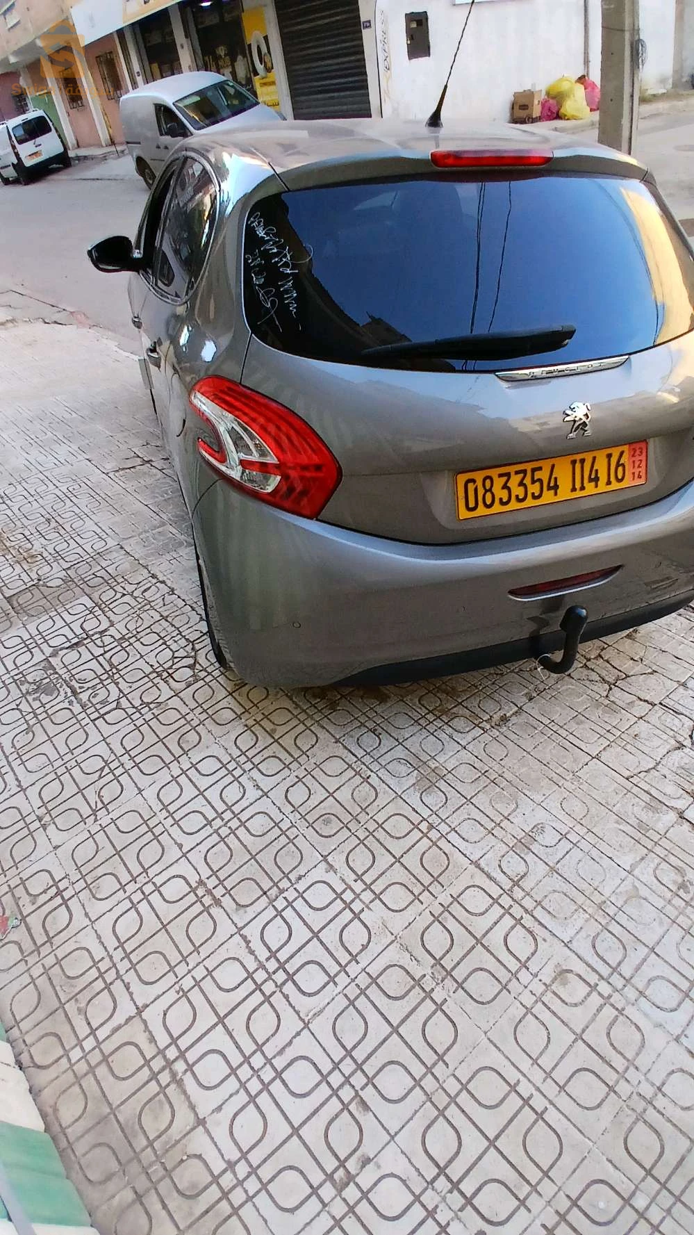 208 hdi 2014 fiha racort fa parchok ou bout de kas