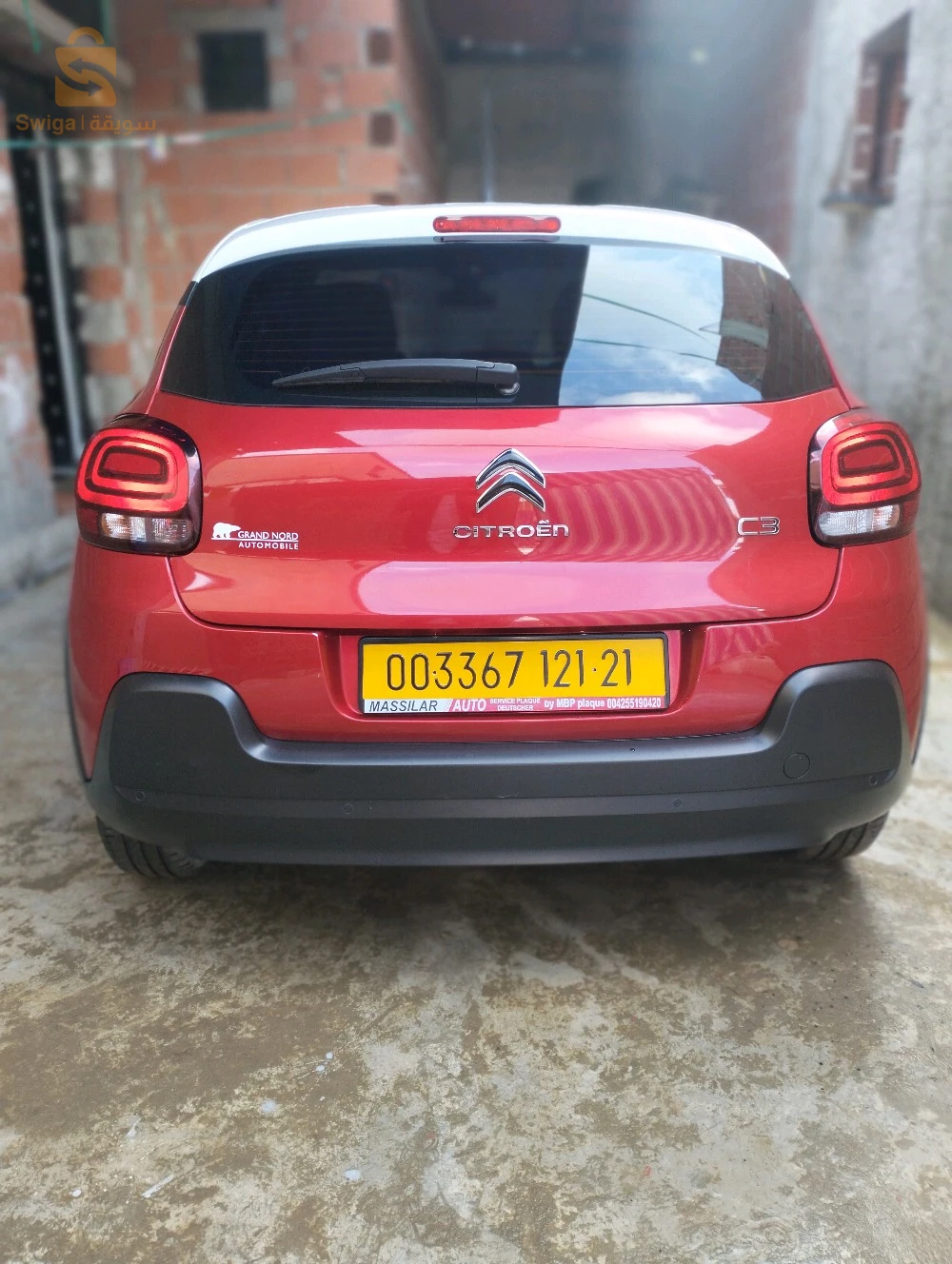 سيارة جديدة 00 صبيغة 00 عوادة 00 روثوش 
محرك 1.2  ايسونس كارث ڨريص صافية دوبل مفتاح