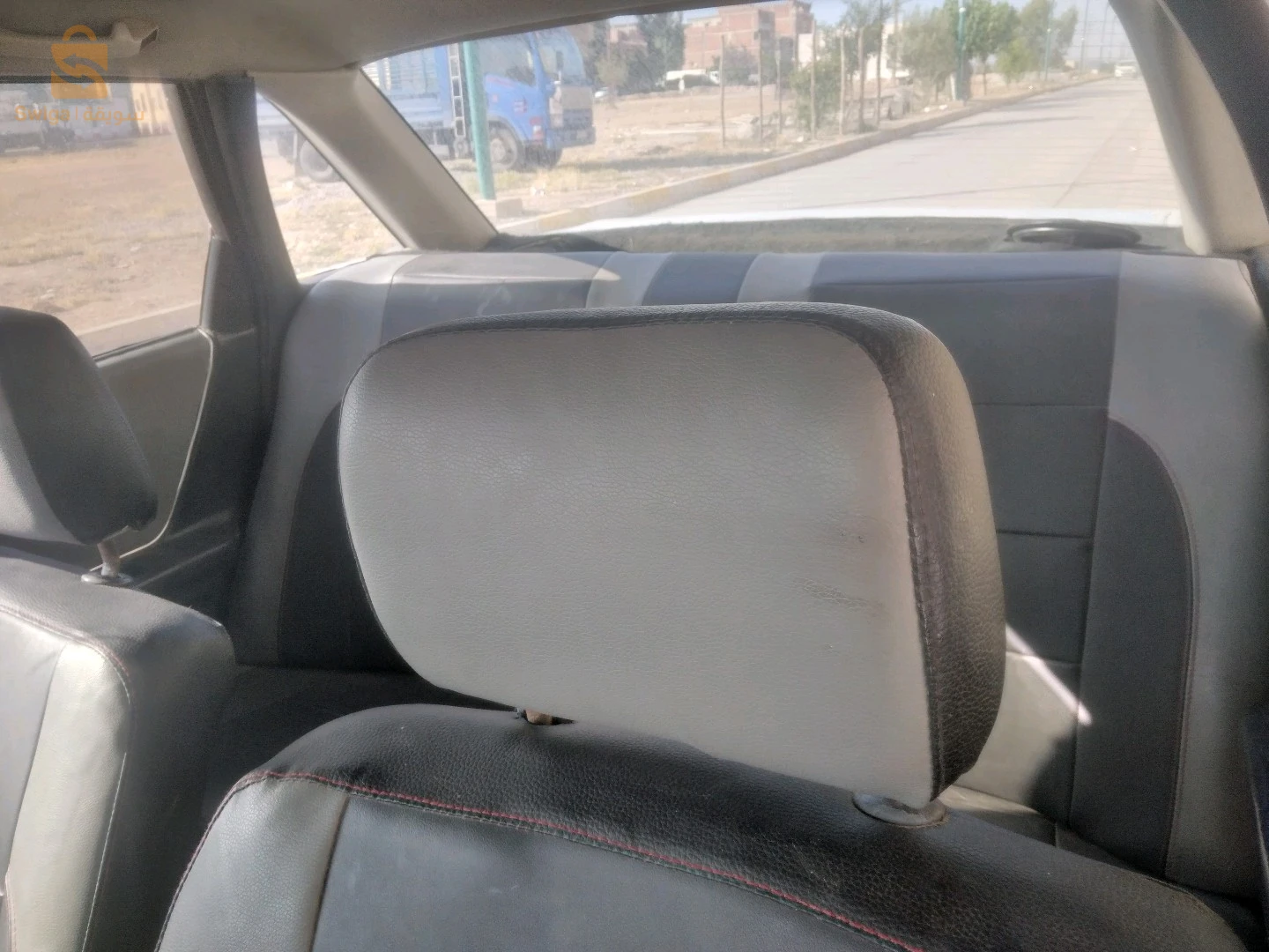 فيها فوال نضيف شوك وضرب ولكسيدة مكانش  متور ينقص ميسخنش