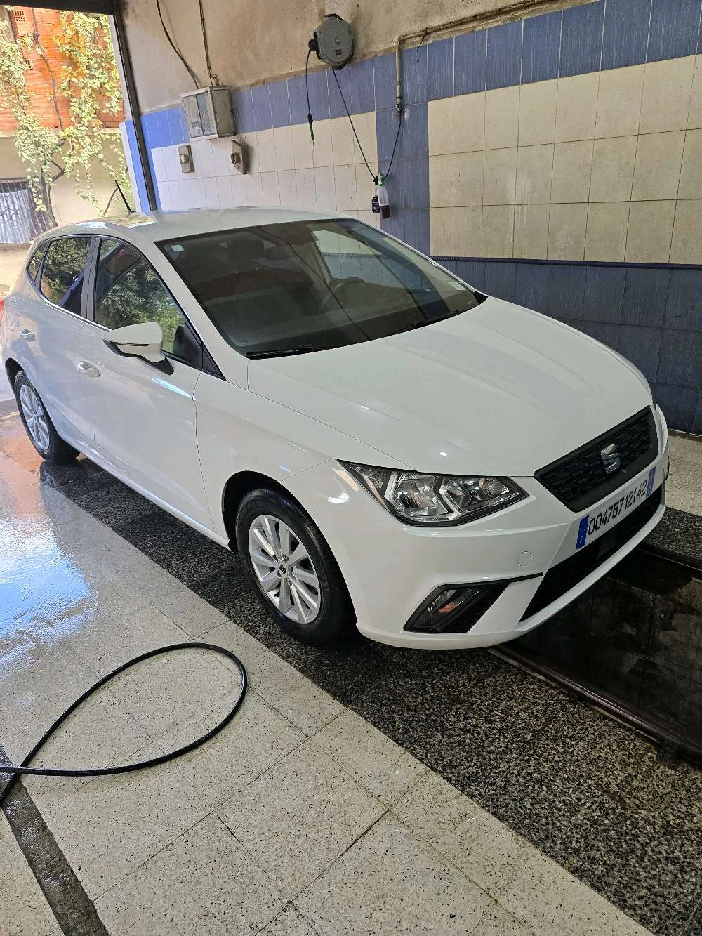 0541516928
