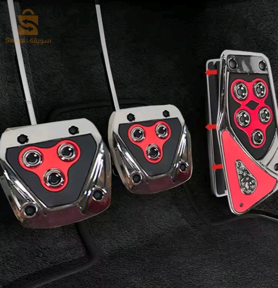 "باك تاع السيارة فيه رالونج تاع السيور، باند لوميوني تاع الضوء، وكوفر تاع البيدال