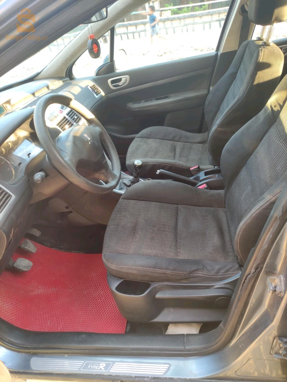 307 2 L 110 بوش فيها 2 أل افوا وال اريار فيه شويا بانتورة .