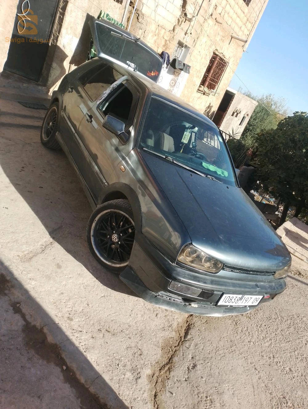 نبيع ولا نبرز