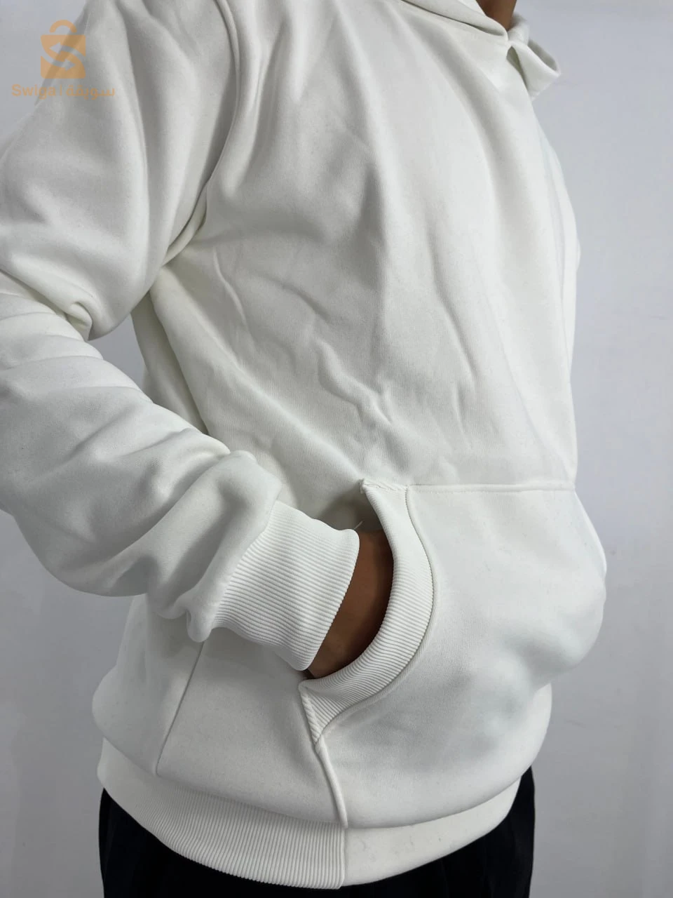 Sweat simple et personnalisé 
0559551907
Personnalisé (3500)