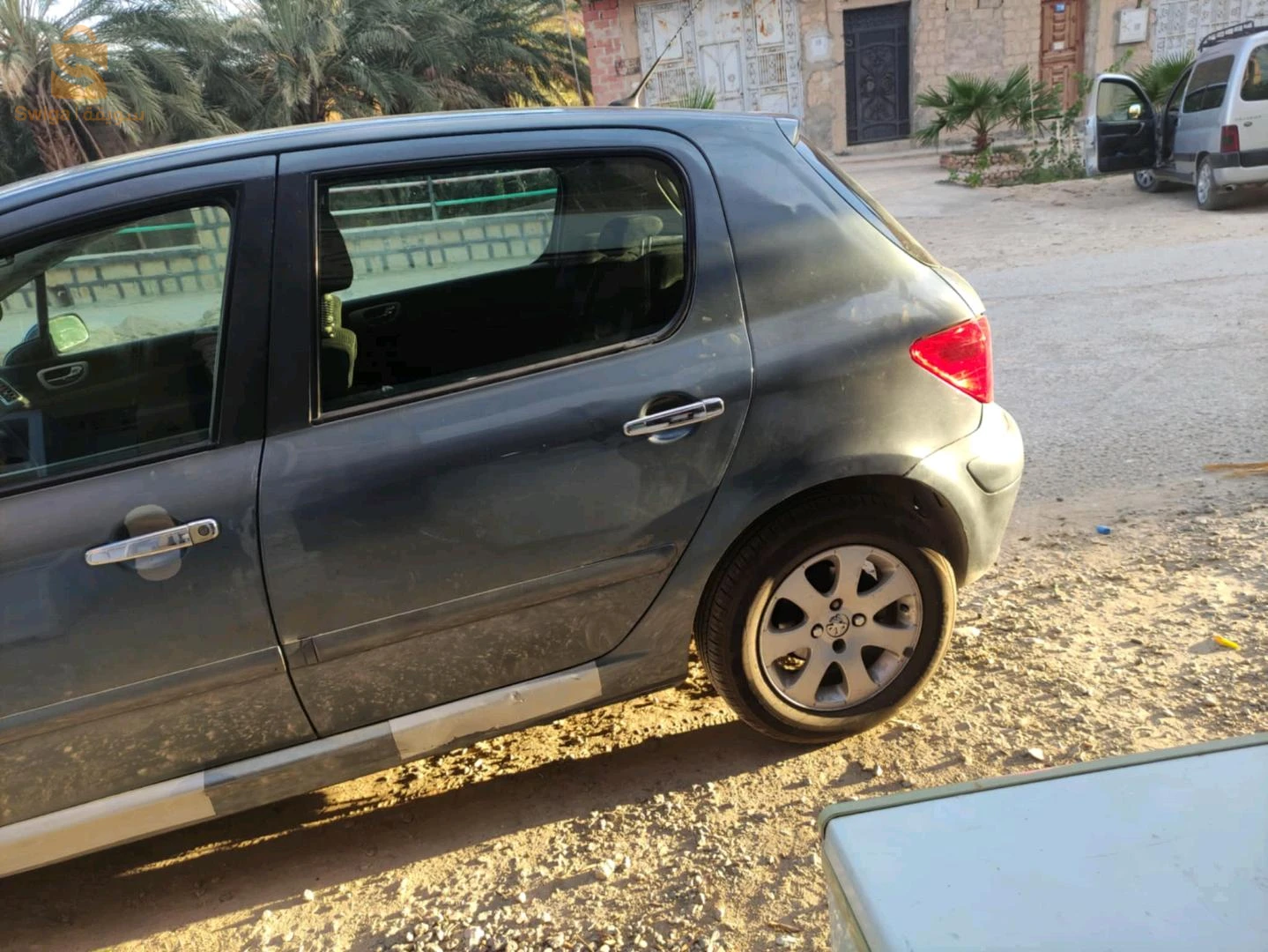 307 2 L 110 بوش فيها 2 أل افوا وال اريار فيه شويا بانتورة .