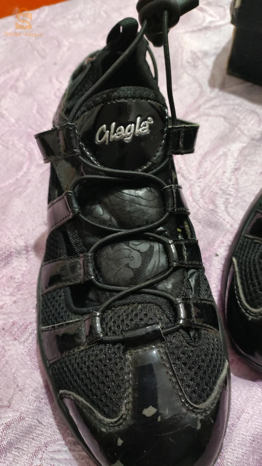 حذاء أصلي من علامة glagla مقاس 38