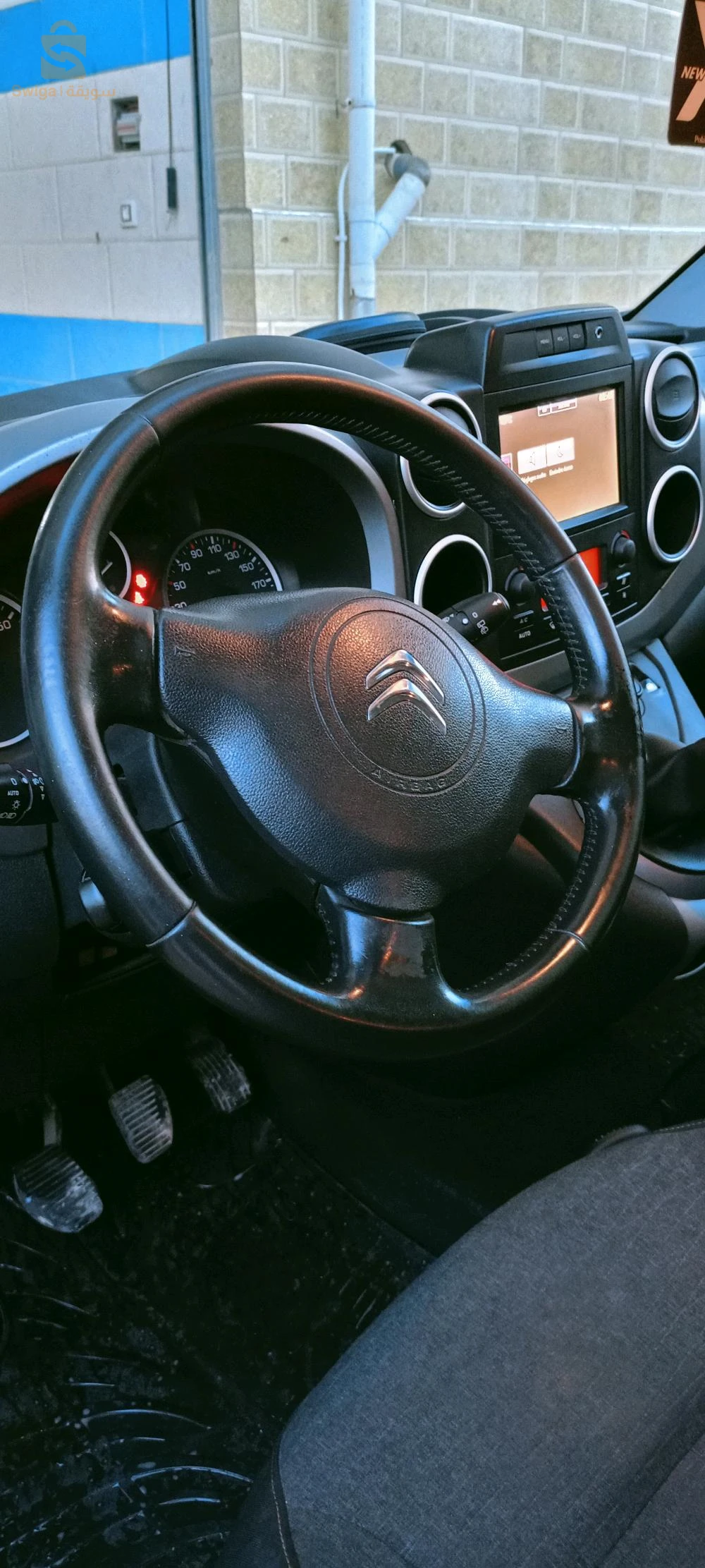 Citroën berlingo Fransawi 2017 la tout machi 185000
