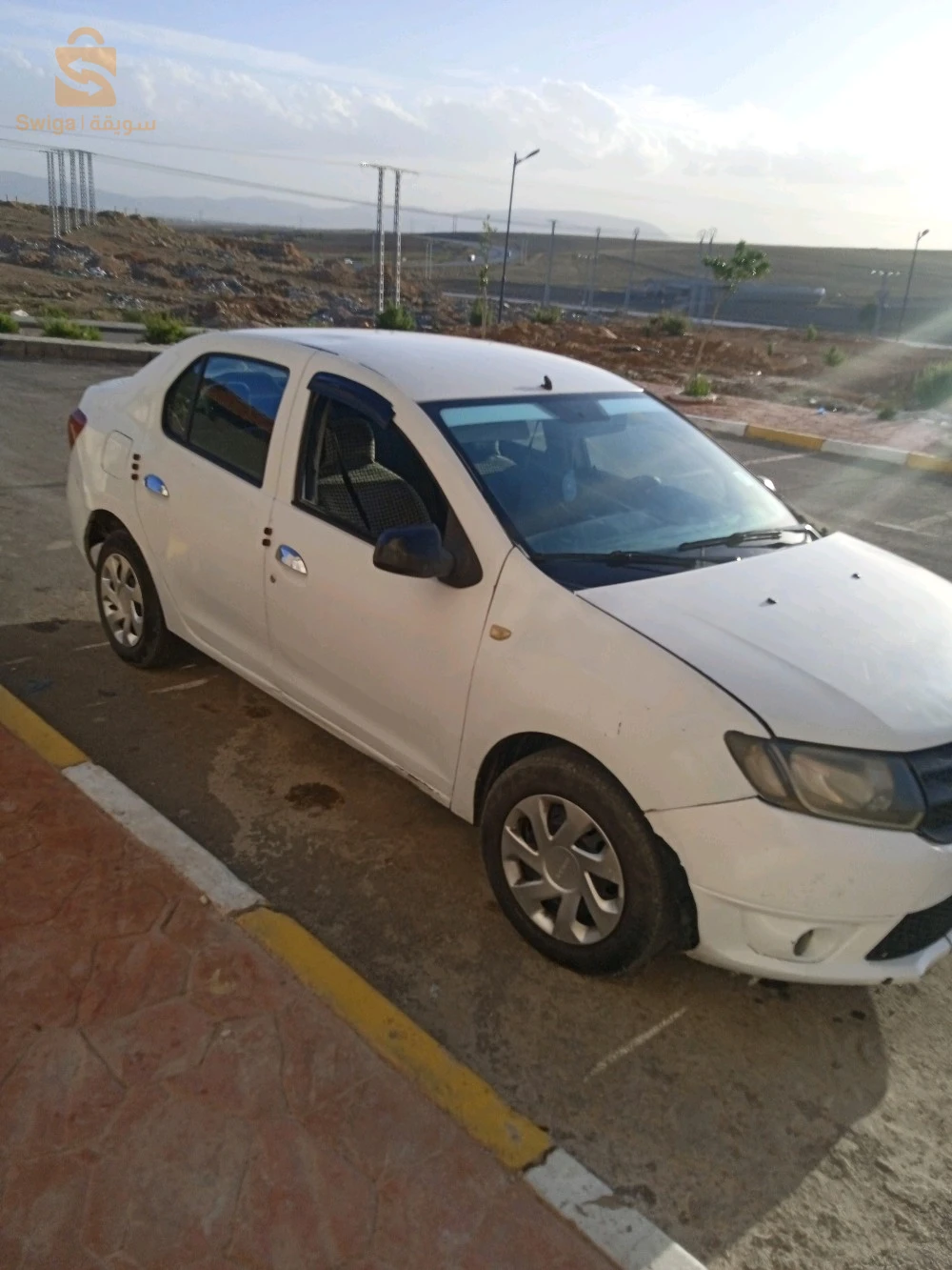 داسيا لوقان 2015