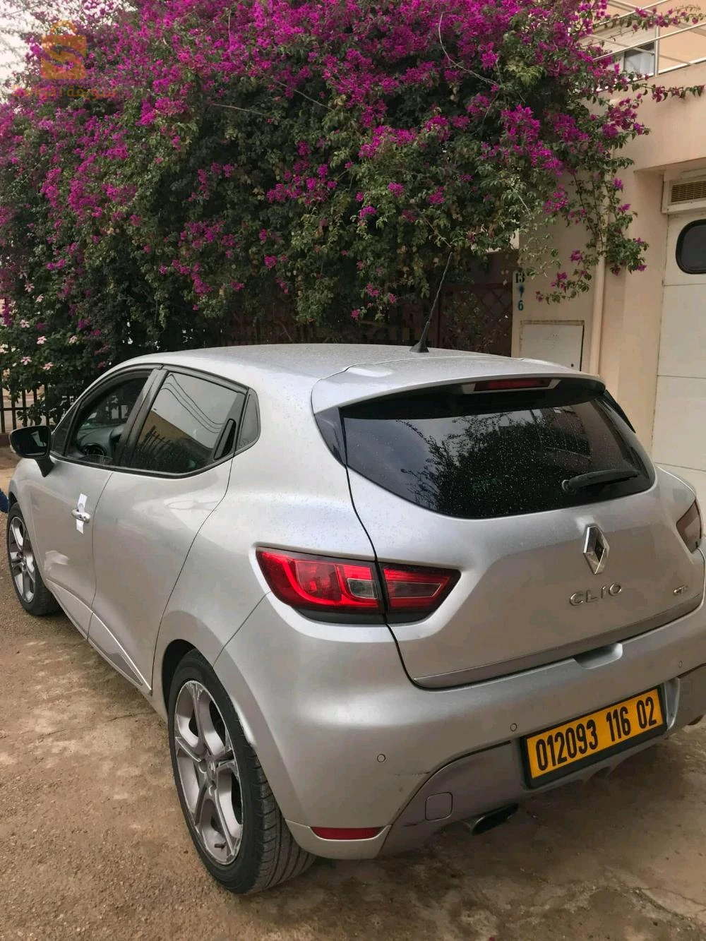 une belle voiture