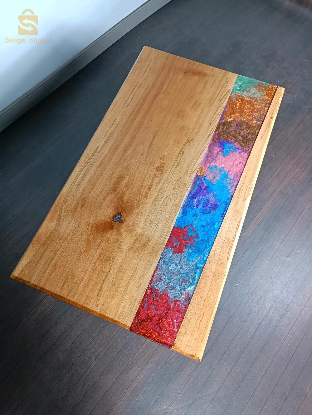 TABLE BASSE EN RESINE