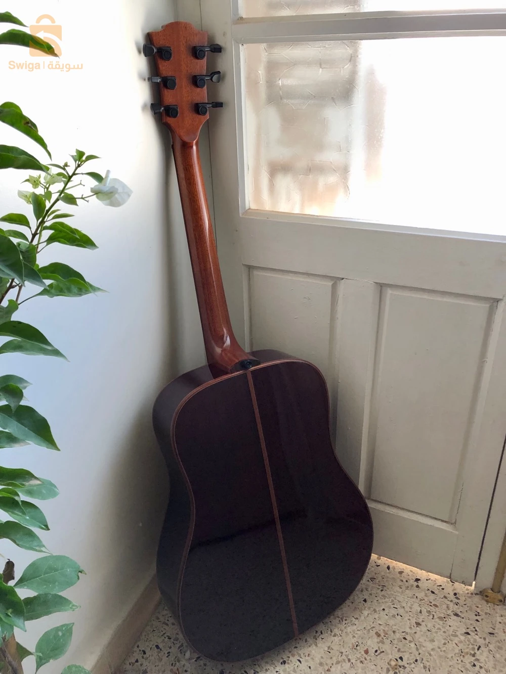 Guitare acoustique Lag