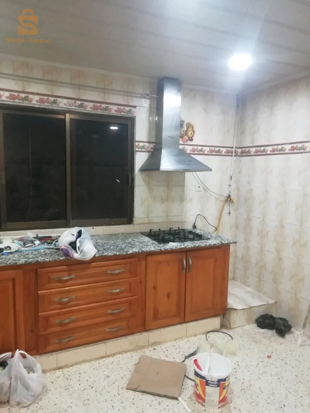 f4 la clim chauf bain la citarne de 1000litre  niveau de villa 1 étage bon voisinage 2 façade