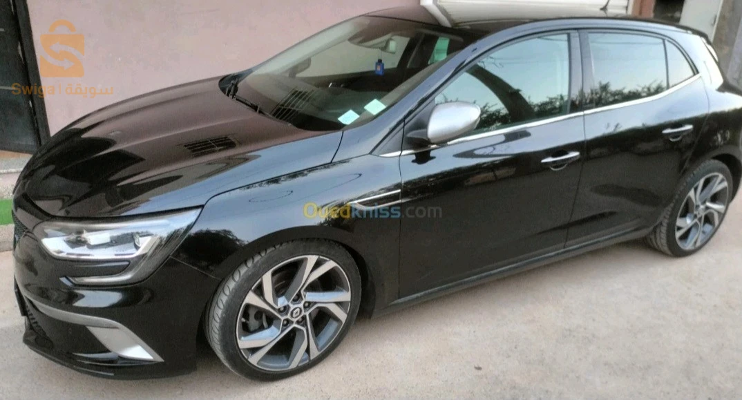 RENAULT MEGANE 4