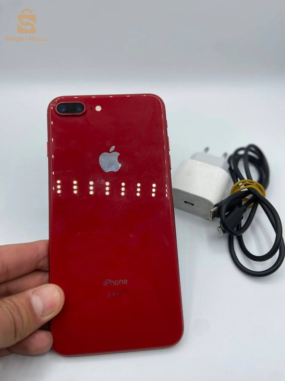 سلام عليكم لكيب كاينة حبة ايفون 8 بلوس 
فيه مشقوقة زجاج تاع فيشور
فيه ضربة خفيف كاش اريار 
باطري معود 75🔋
64g
تروتون اكتيف 
امبرنت اكتيف 
كولشي يمشي 
مشاء الله
رقم هاتف 0549879436