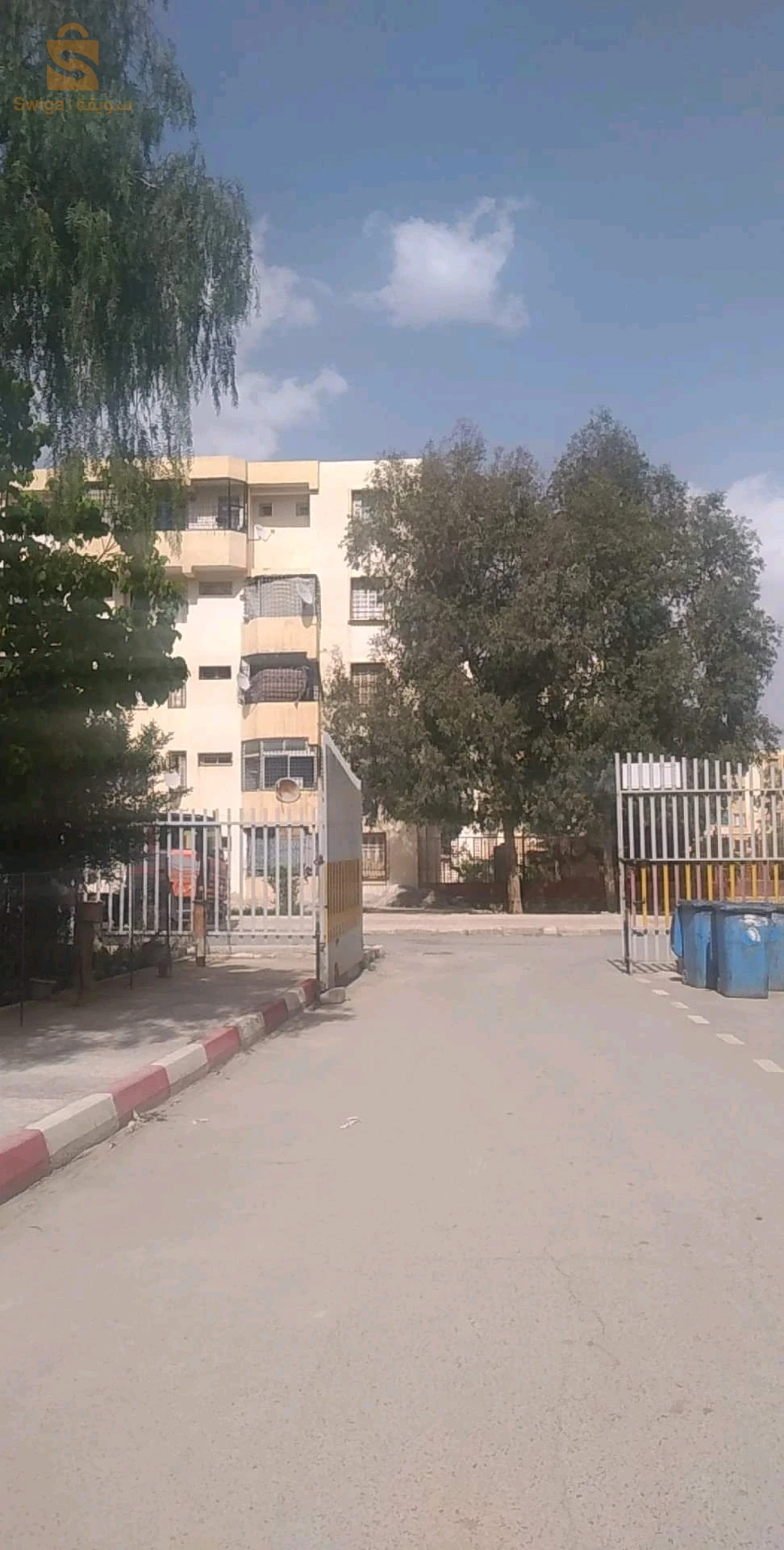 F3 4 ème étage acte notarié hamla 1. cite clôturée