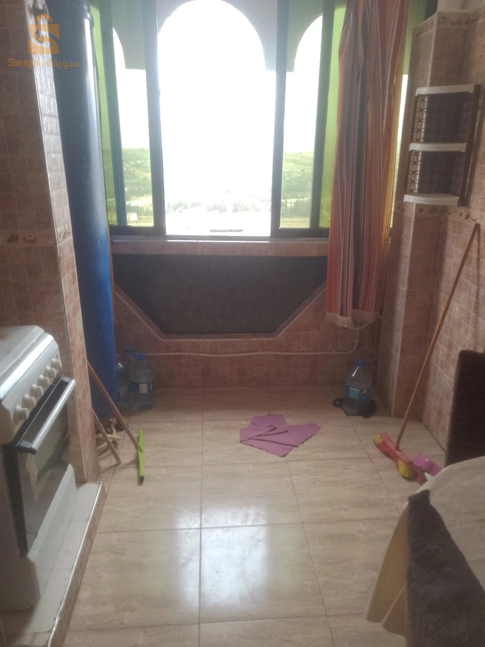 حي 550مسكن عمارة 14 حراثن جيجل