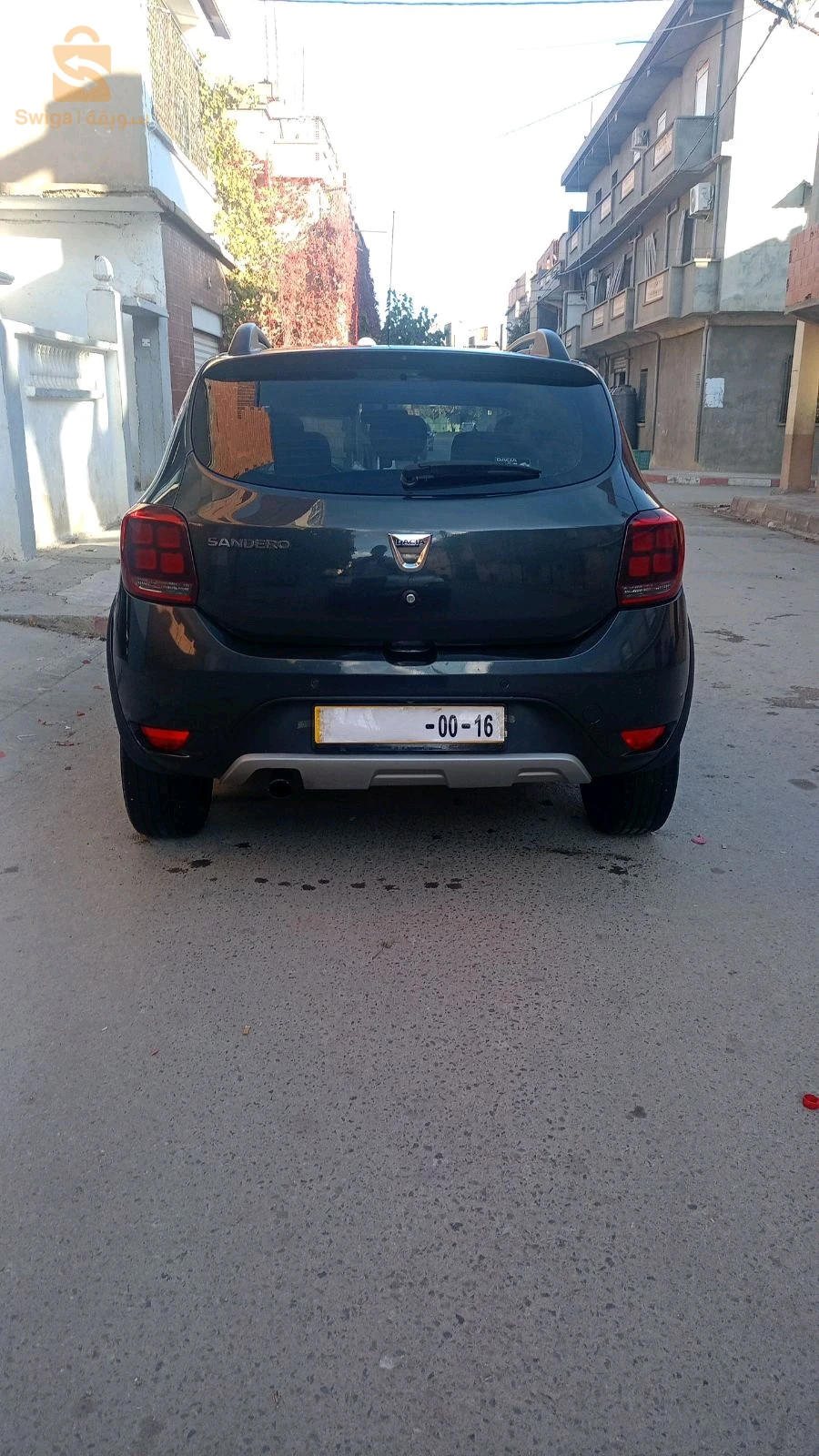 machia 127000 ryal ndifa bazaf 
mgalfa w mfarcha
fiha raccord sgir fi lparchok