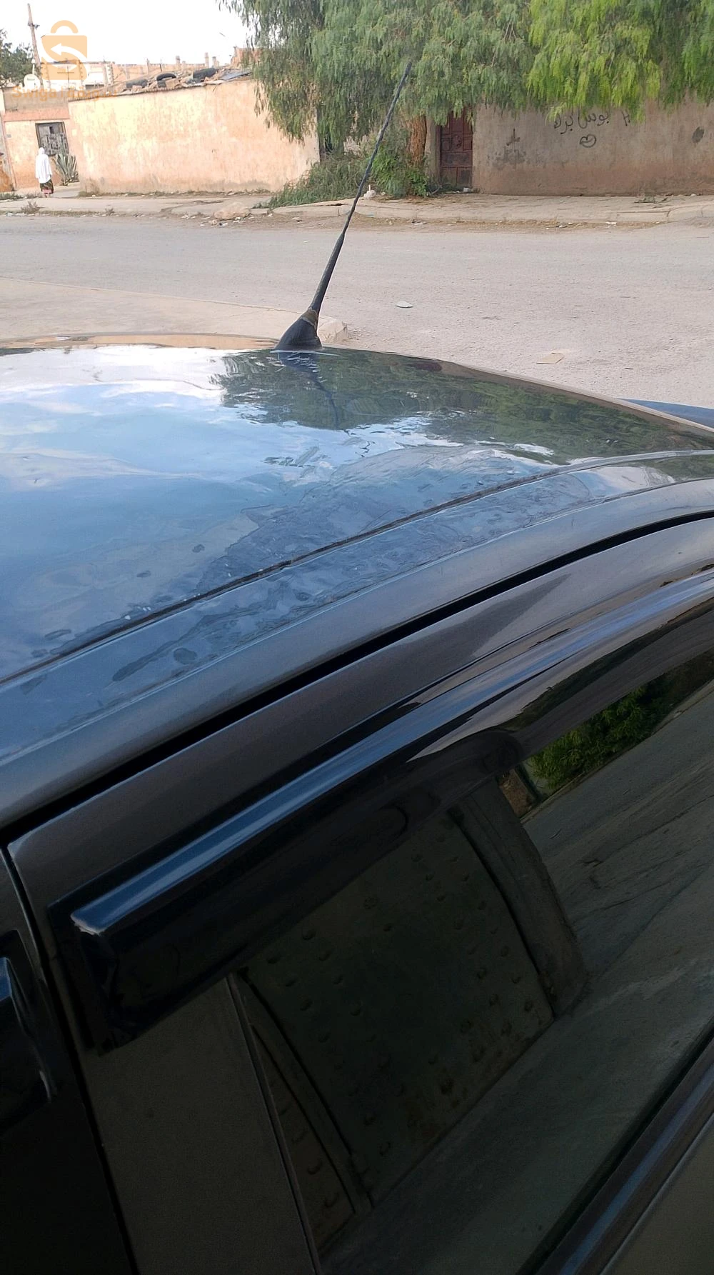 فيها لي فروا و نص امال مخدوم مستيك متور مريفيزي مازالت  ترودي بنوات جدد بطارية جديدة بابيون جديد