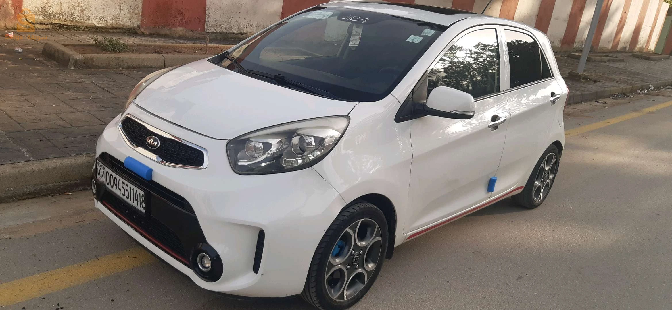 الرجاء الاتصال بصاحب السيارة0669367309
