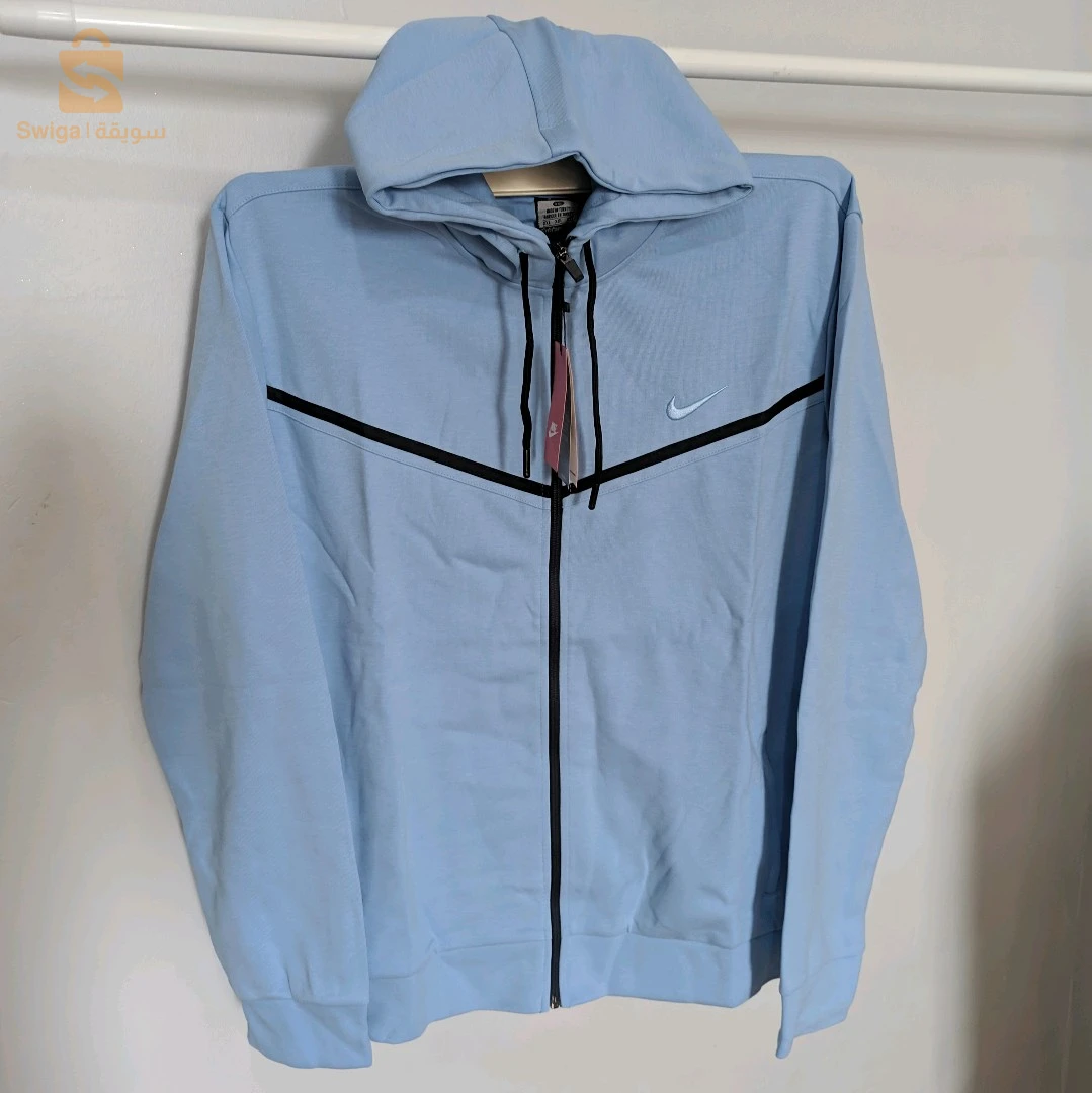 des ensembles (Nike ,Armani ,Boss) top qualité