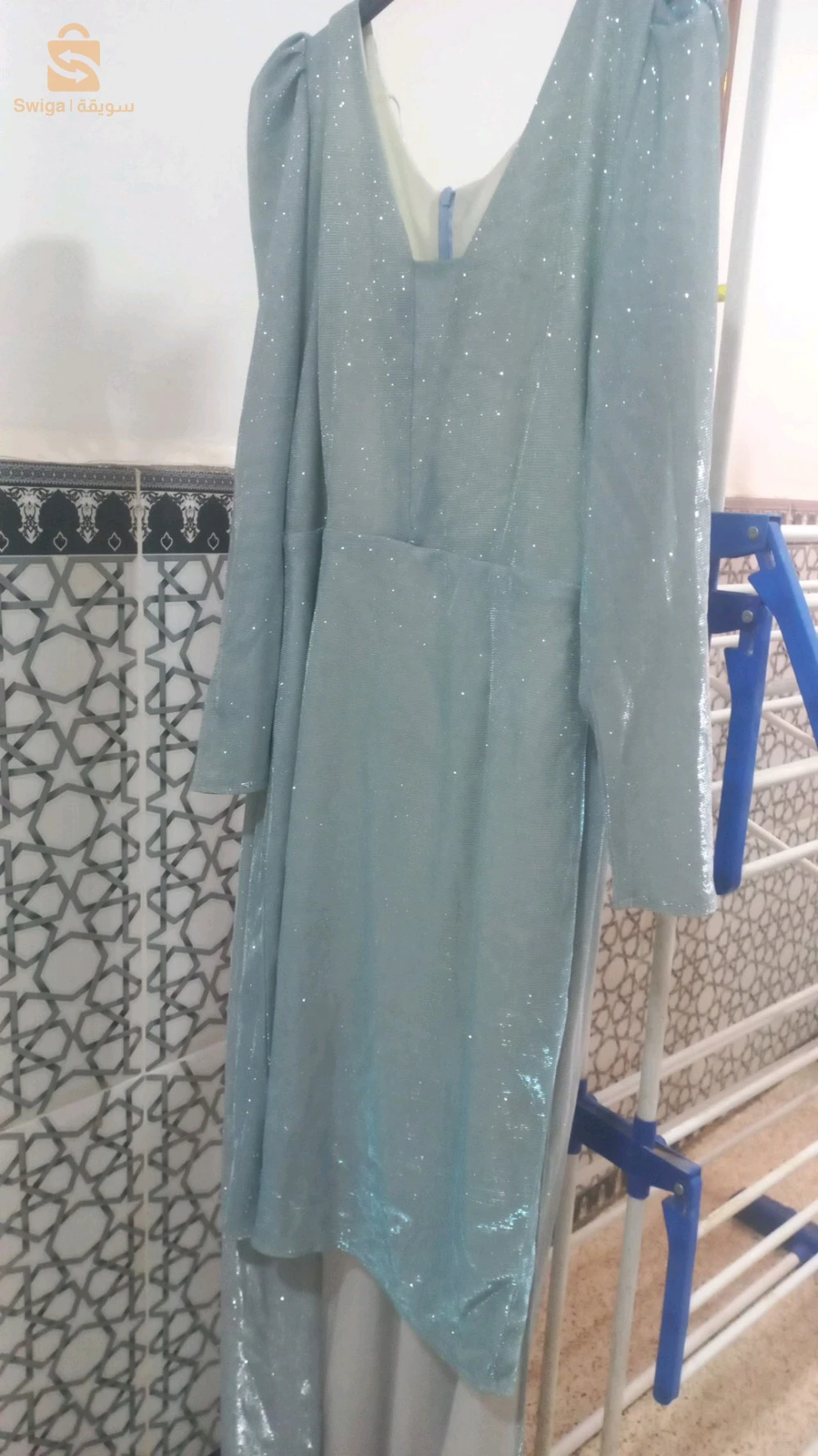 حجابات مستعملة في حالة جيدة