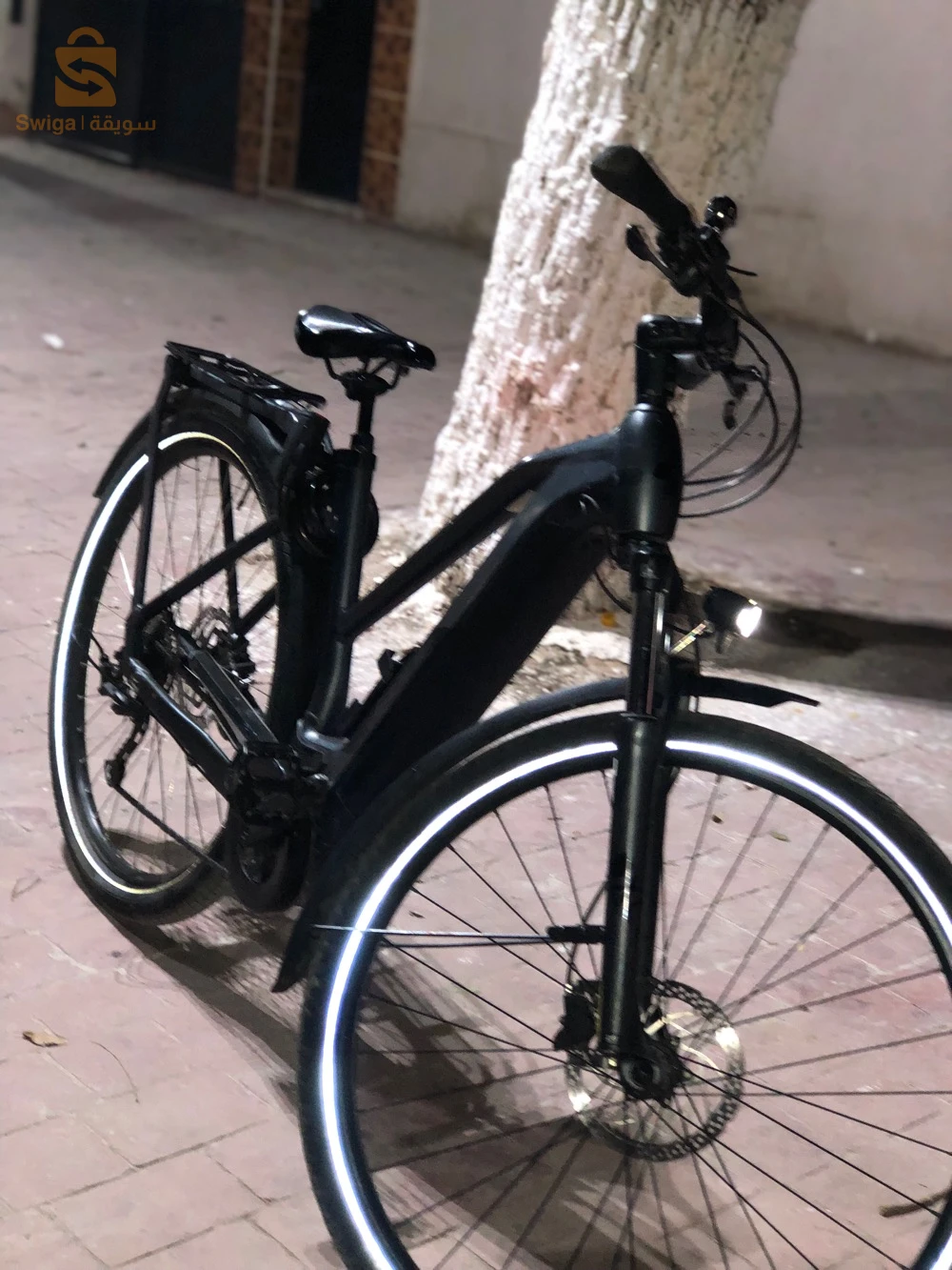 vélo électrique 
cube kathumondo one 
hybrid