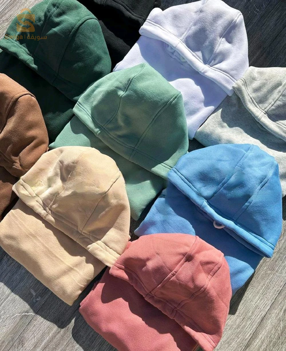 ملابس للنساء و الرجال oversize ensemble