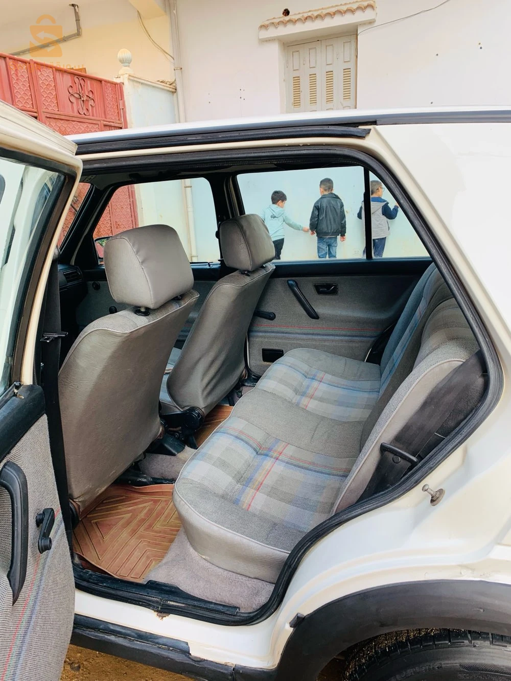 golf 2 zéro peinture sauf quelques retouches salon comme neuf états comme neuf