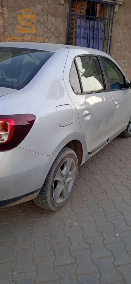 سيارة لوكان للبيع