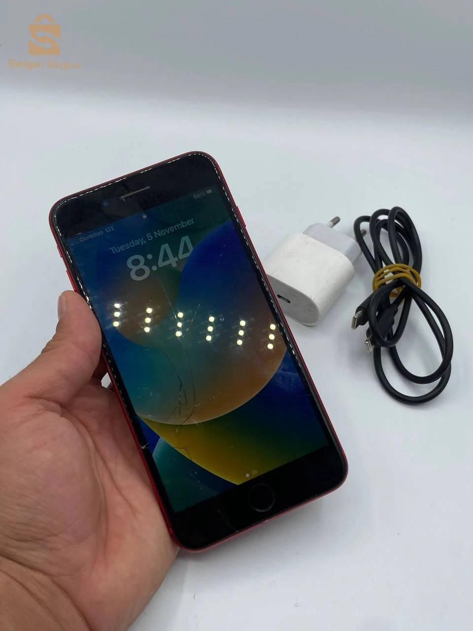 سلام عليكم لكيب كاينة حبة ايفون 8 بلوس 
فيه مشقوقة زجاج تاع فيشور
فيه ضربة خفيف كاش اريار 
باطري معود 75🔋
64g
تروتون اكتيف 
امبرنت اكتيف 
كولشي يمشي 
مشاء الله
رقم هاتف 0549879436
