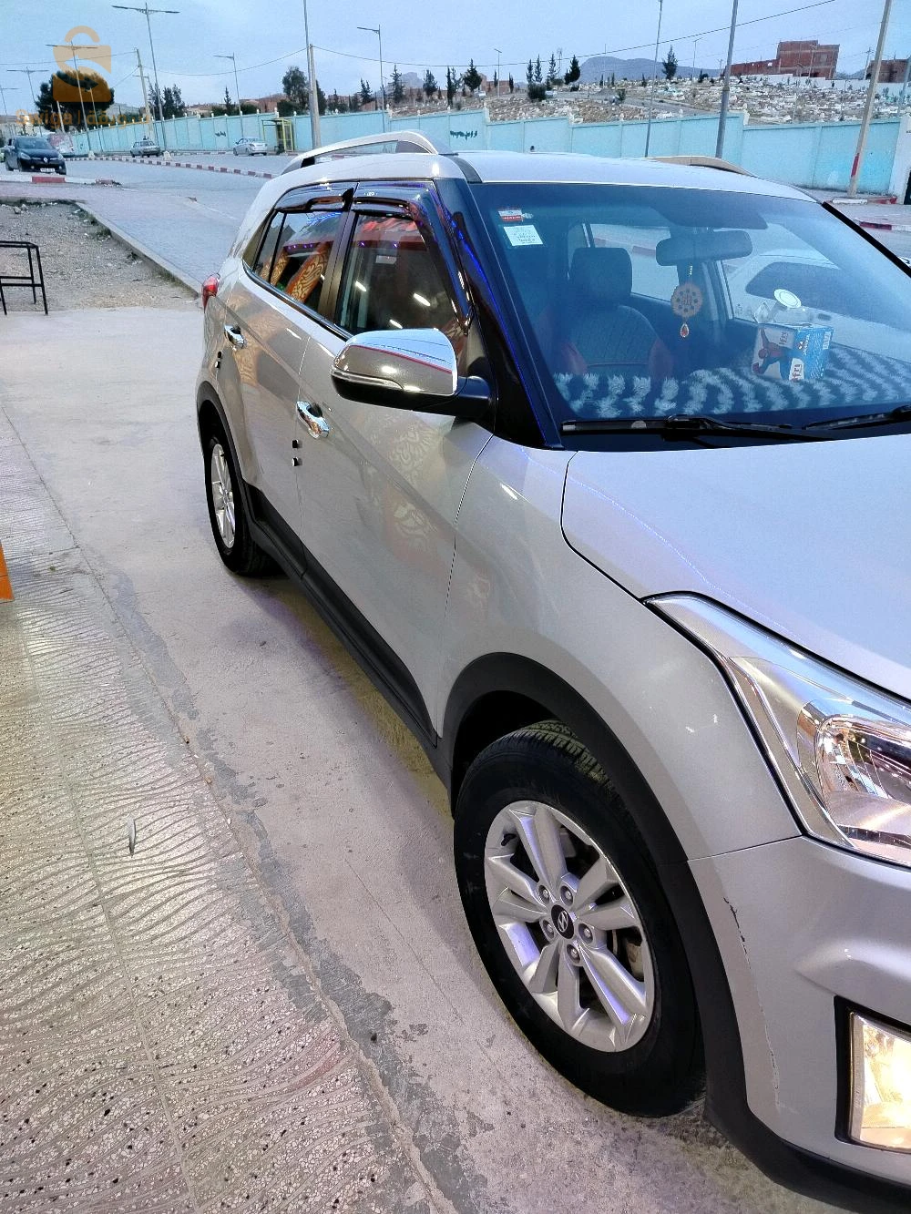 سيارة نظيفة مشاءالله