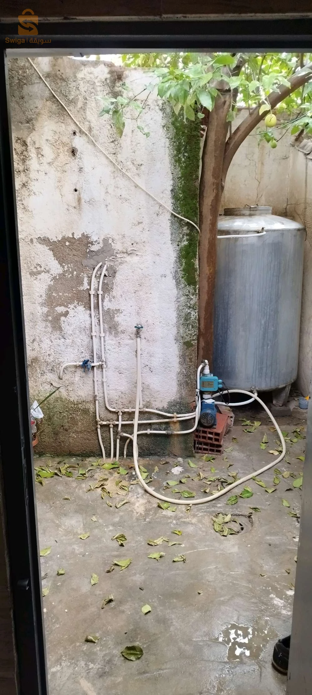 Belle maison F2 a louer sur l'ancienne ville d`AKBOU (LA PLACE)  a coté des contributions et local de L' OA.
citerne d'eau 1000l avec pompe/petite cour/cuisine/ 2 chambre/ salle de bain